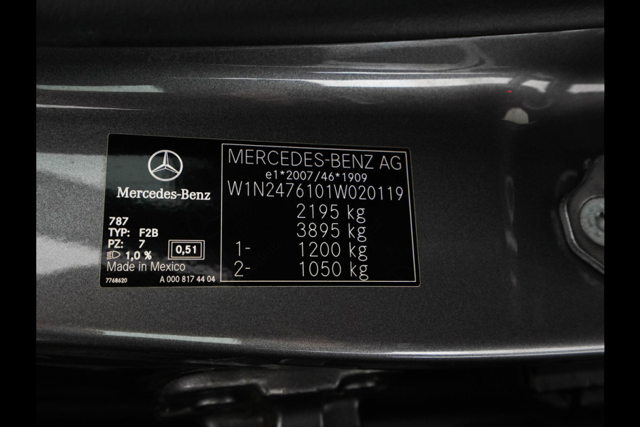 Mercedes-Benz Glb 180 d Premium Plus (INCL. BTW) Aut. *TOWBAR | LEATHER-MICROFIBRE | FULL-LED | AMBIENTLIGHT | WIDE-COCKPIT | HEATED-SPORTSEATS | KEYLESS | NAVI-FULLMAP | ECC | SHIFTPADDLES | PDC | CRUISE | 190''ALU*
