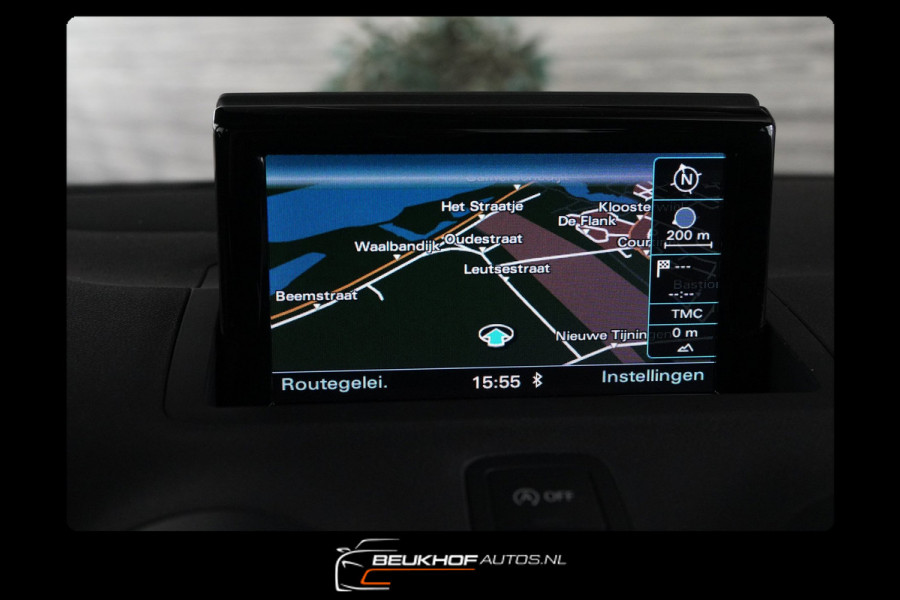 Audi A1 1.0 TFSI 2018 Trekhaak Nav Parkeersensoren Bluetooth
