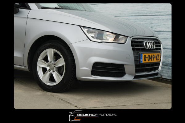 Audi A1 1.0 TFSI 2018 Trekhaak Nav Parkeersensoren Bluetooth