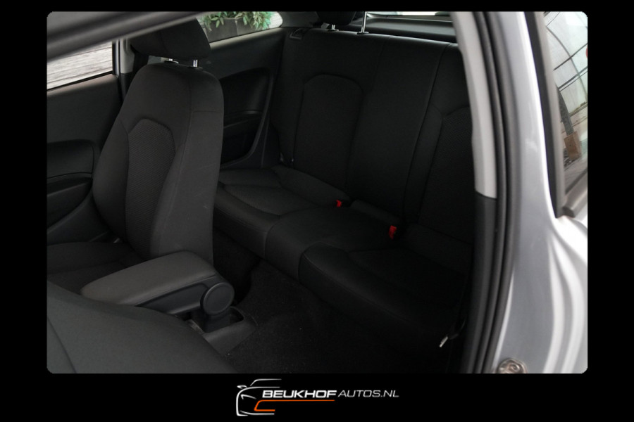 Audi A1 1.0 TFSI 2018 Trekhaak Nav Parkeersensoren Bluetooth
