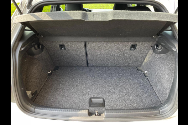 Volkswagen Polo 1.6 TDI Comfortline / Airco / Adaptief Cruise / Navi / Carplayl Dstr vv 175dkm l