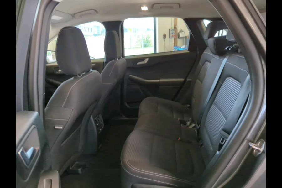 Ford Kuga 2.5 PHEV Titanium | Winter pack | Trekhaak met afneembare Kogel | Navigatie |