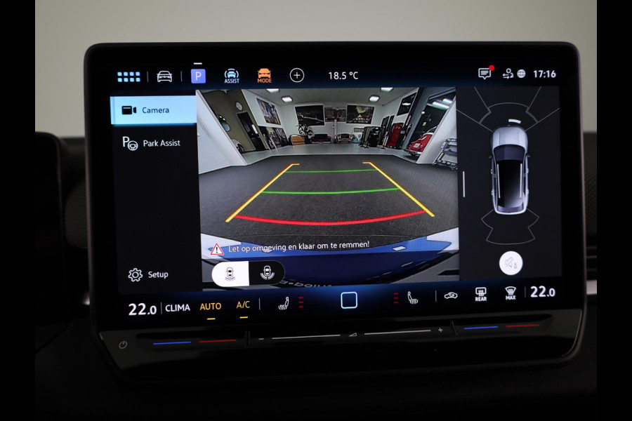 Volkswagen T-Roc 1.5 eTSI R-Line 150 PK DSG | Navigatie | Parkeercamera | Matrix LED Koplampen | Keyless entry | elektrisch achterklep |