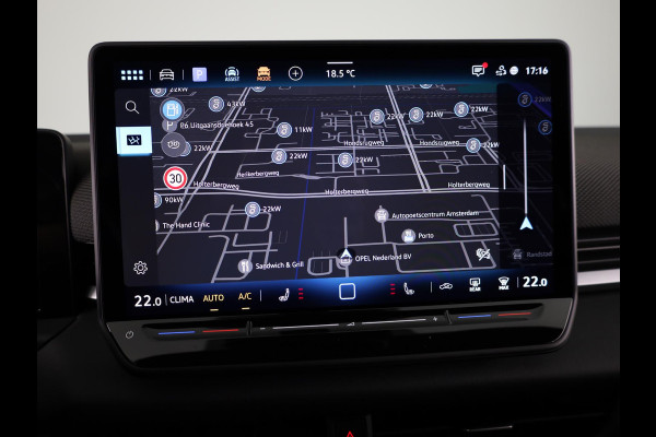 Volkswagen T-Roc 1.5 eTSI R-Line 150 PK DSG | Navigatie | Parkeercamera | Matrix LED Koplampen | Keyless entry | elektrisch achterklep |