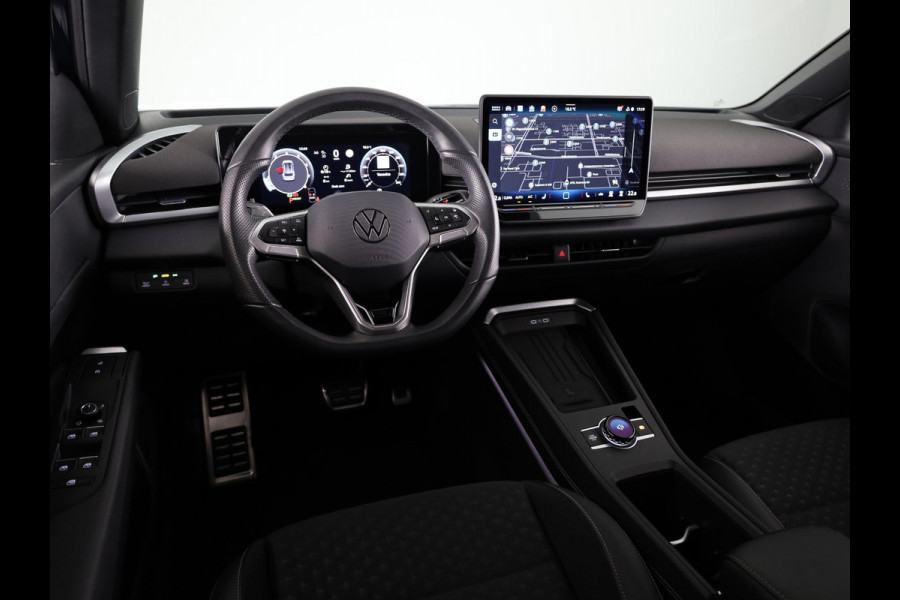 Volkswagen T-Roc 1.5 eTSI R-Line 150 PK DSG | Navigatie | Parkeercamera | Matrix LED Koplampen | Keyless entry | elektrisch achterklep |