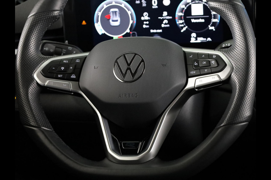 Volkswagen T-Roc 1.5 eTSI R-Line 150 PK DSG | Navigatie | Parkeercamera | Matrix LED Koplampen | Keyless entry | elektrisch achterklep |