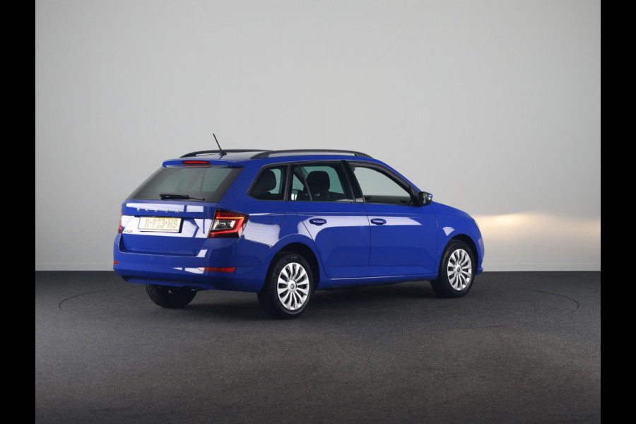 Škoda Fabia Combi 1.0 TSI Ambition 95 pk | Navigatie | Parkeersensoren (achter) | Cruise control | Autom. airco | Apple carplay / Android auto |