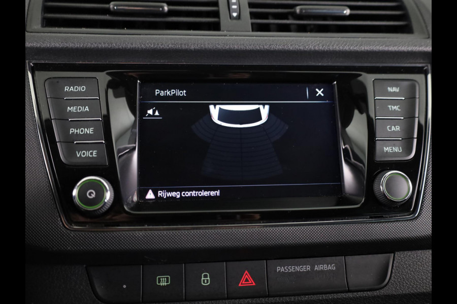 Škoda Fabia Combi 1.0 TSI Ambition 95 pk | Navigatie | Parkeersensoren (achter) | Cruise control | Autom. airco | Apple carplay / Android auto |