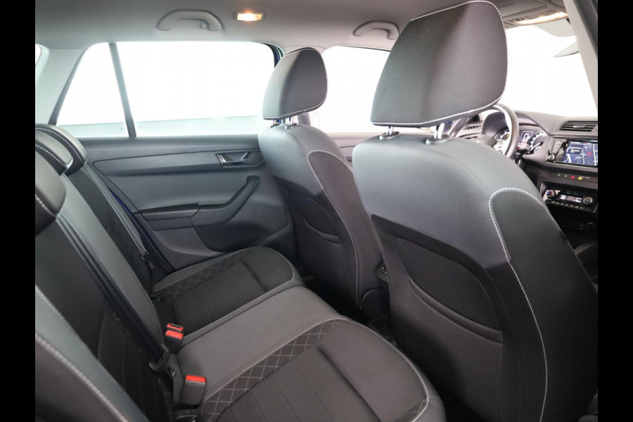 Škoda Fabia Combi 1.0 TSI Ambition 95 pk | Navigatie | Parkeersensoren (achter) | Cruise control | Autom. airco | Apple carplay / Android auto |