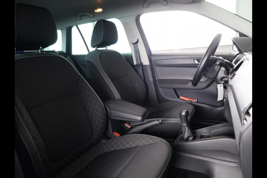 Škoda Fabia Combi 1.0 TSI Ambition 95 pk | Navigatie | Parkeersensoren (achter) | Cruise control | Autom. airco | Apple carplay / Android auto |