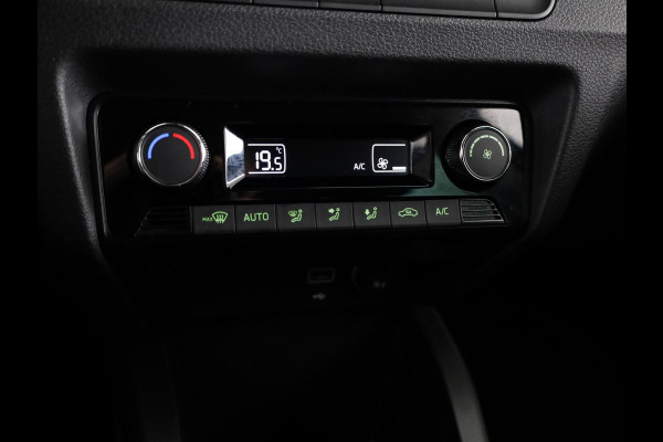 Škoda Fabia Combi 1.0 TSI Ambition 95 pk | Navigatie | Parkeersensoren (achter) | Cruise control | Autom. airco | Apple carplay / Android auto |