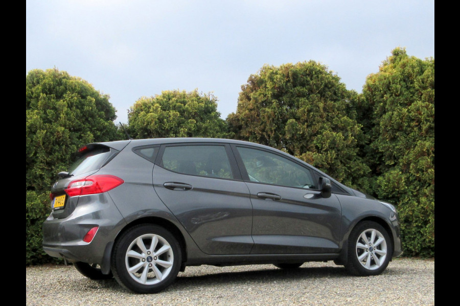 Ford Fiesta 1.1 5-drs * Navi * Cruise Control *