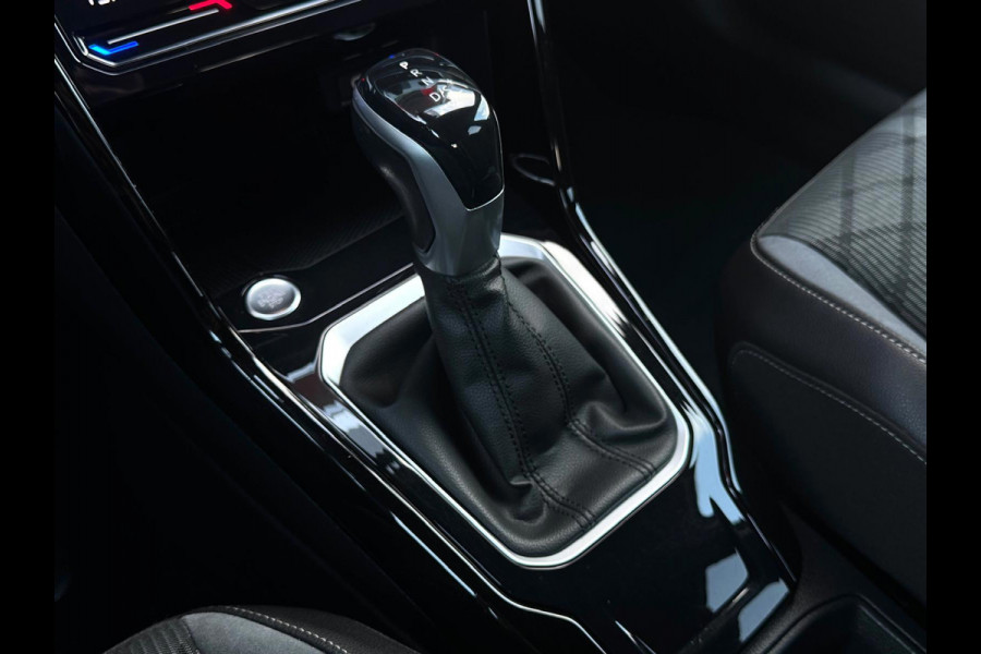 Volkswagen T-ROC 3 x R-Line DSG-7 | IQ-Lights | Camera | Parksens | Carplay | Keyless | 1.5 TSI R-Line