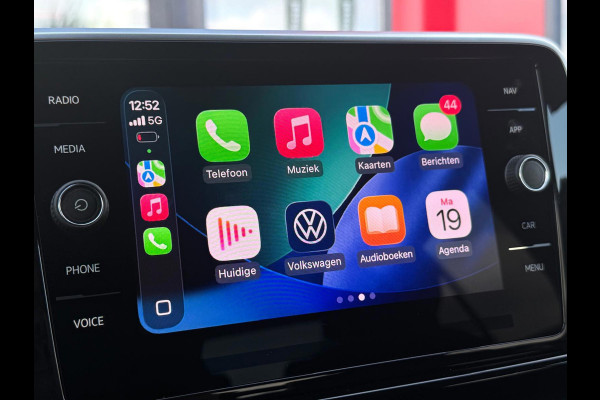 Volkswagen T-ROC 3 x R-Line DSG-7 | IQ-Lights | Camera | Parksens | Carplay | Keyless | 1.5 TSI R-Line