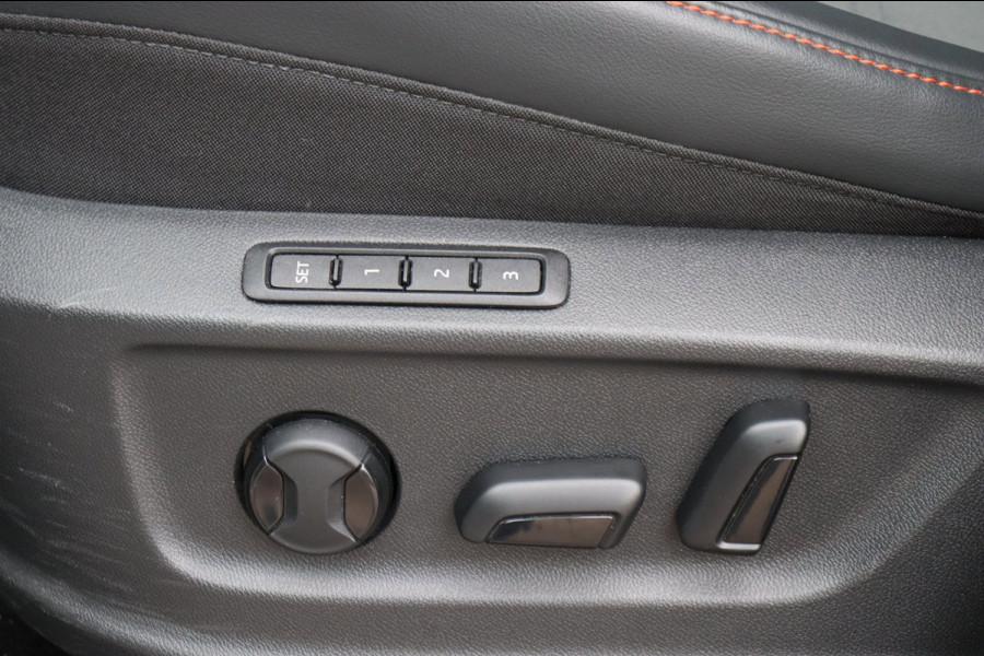 Seat Ateca 1.5 TSI FR Business Intense Org.NL el.stoel+mem+vw stuurverw. parkeerhulp el.klep camera's