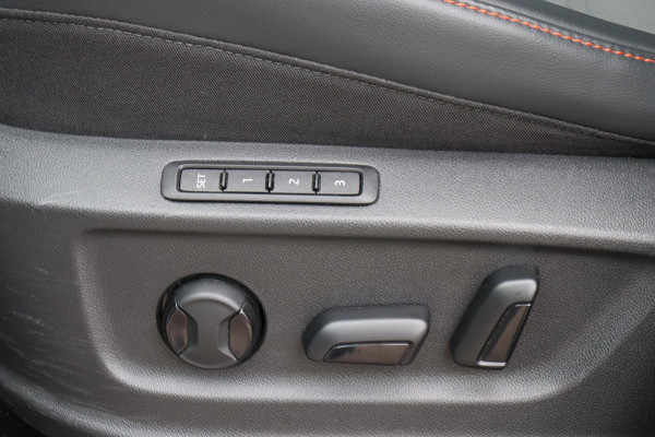 Seat Ateca 1.5 TSI FR Business Intense Org.NL el.stoel+mem+vw stuurverw. parkeerhulp el.klep camera's