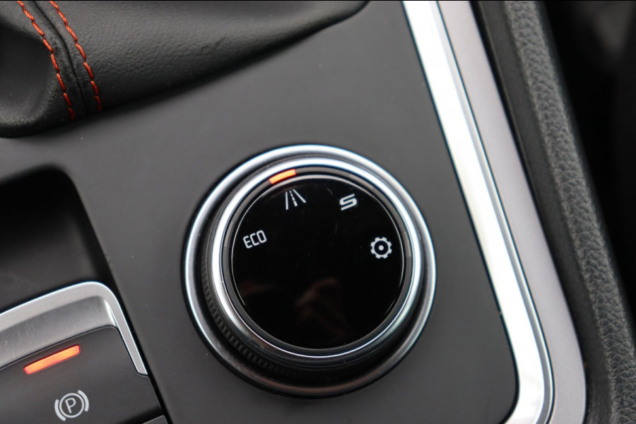 Seat Ateca 1.5 TSI FR Business Intense Org.NL el.stoel+mem+vw stuurverw. parkeerhulp el.klep camera's