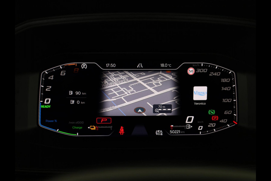 CUPRA Formentor 1.4 TSI e-Hybrid e-Hybrid Business 204 pk Automaat| Navigatie | Trekhaak (uitklapbaar) | Parkeersensoren (Park assist) | Achteruitrijcamera | Stoelverwarming |