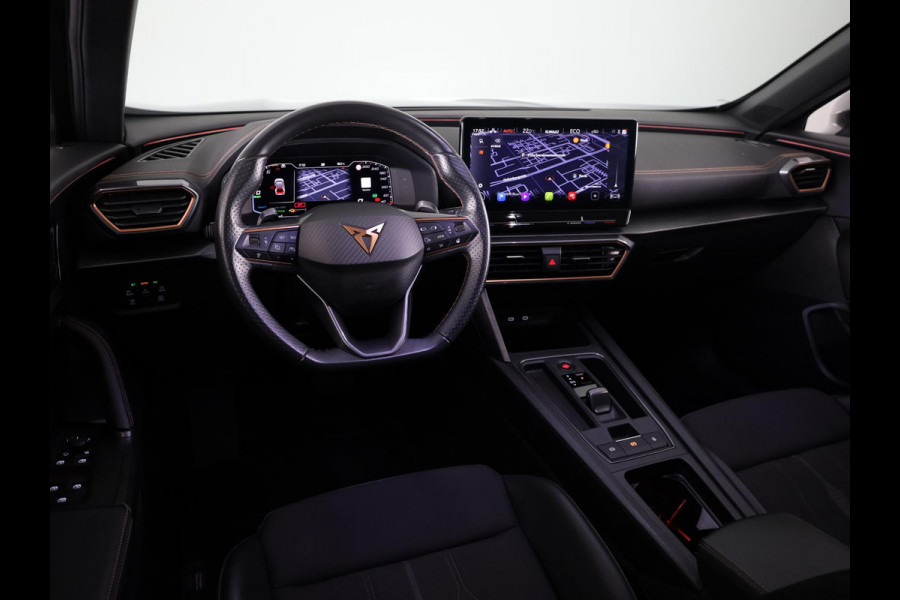 CUPRA Formentor 1.4 TSI e-Hybrid e-Hybrid Business 204 pk Automaat| Navigatie | Trekhaak (uitklapbaar) | Parkeersensoren (Park assist) | Achteruitrijcamera | Stoelverwarming |