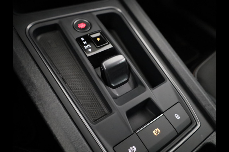 CUPRA Formentor 1.4 TSI e-Hybrid e-Hybrid Business 204 pk Automaat| Navigatie | Trekhaak (uitklapbaar) | Parkeersensoren (Park assist) | Achteruitrijcamera | Stoelverwarming |