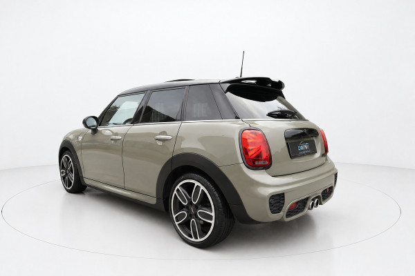MINI 5-deurs 2.0 Cooper S JCW PAKKET PANO SFEER CAMERA NAP