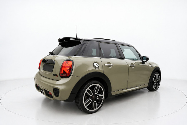 MINI 5-deurs 2.0 Cooper S JCW PAKKET PANO SFEER CAMERA NAP
