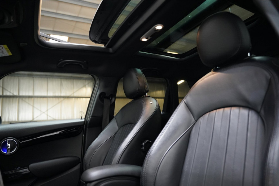 MINI 5-deurs 2.0 Cooper S JCW PAKKET PANO SFEER CAMERA NAP