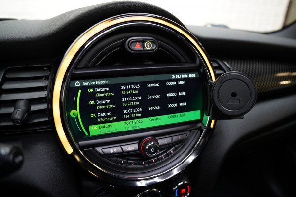 MINI 5-deurs 2.0 Cooper S JCW PAKKET PANO SFEER CAMERA NAP
