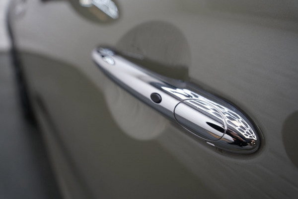 MINI 5-deurs 2.0 Cooper S JCW PAKKET PANO SFEER CAMERA NAP