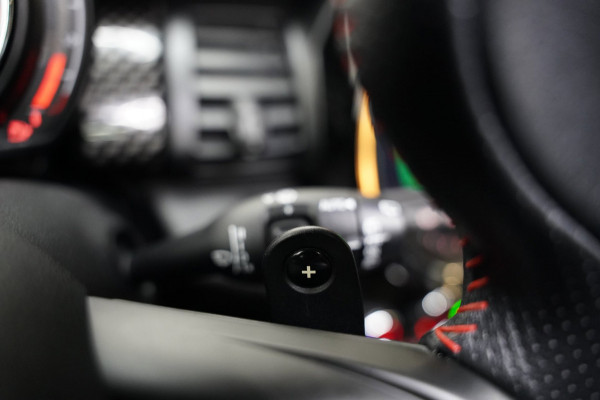 MINI 5-deurs 2.0 Cooper S JCW PAKKET PANO SFEER CAMERA NAP