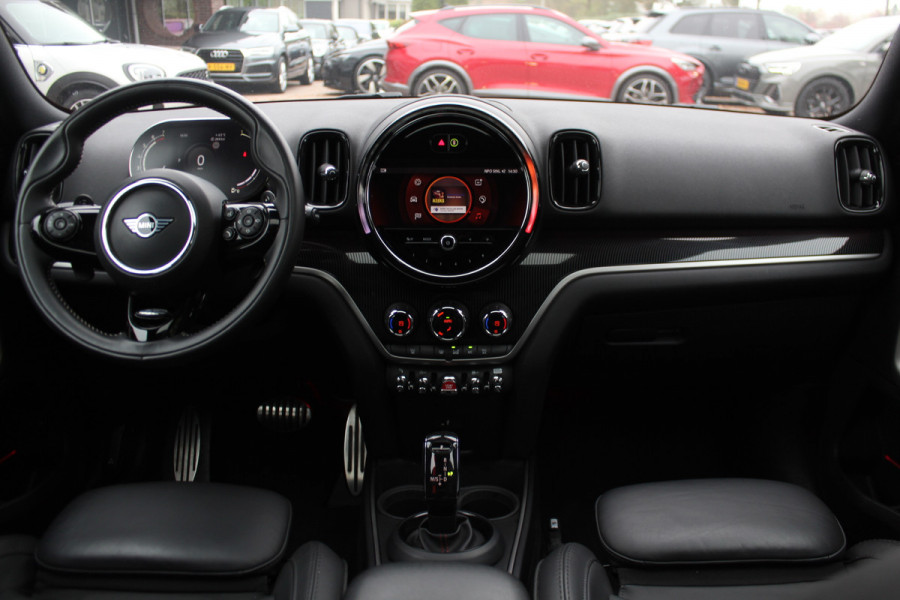 MINI Countryman 2.0 Cooper S Hammersmith / Panoramadak / Leder / Keyless / 19'' / Navigatie / Virtual Cockpit / DAB / Cruise Control