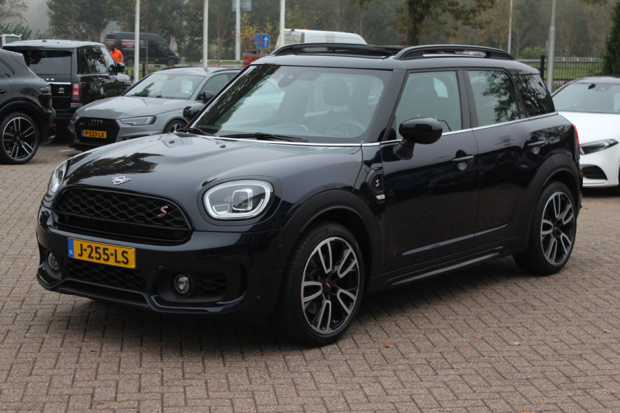 MINI Countryman 2.0 Cooper S Hammersmith / Panoramadak / Leder / Keyless / 19'' / Navigatie / Virtual Cockpit / DAB / Cruise Control