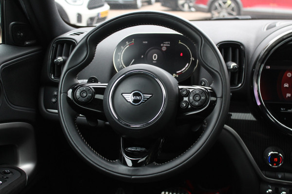 MINI Countryman 2.0 Cooper S Hammersmith / Panoramadak / Leder / Keyless / 19'' / Navigatie / Virtual Cockpit / DAB / Cruise Control