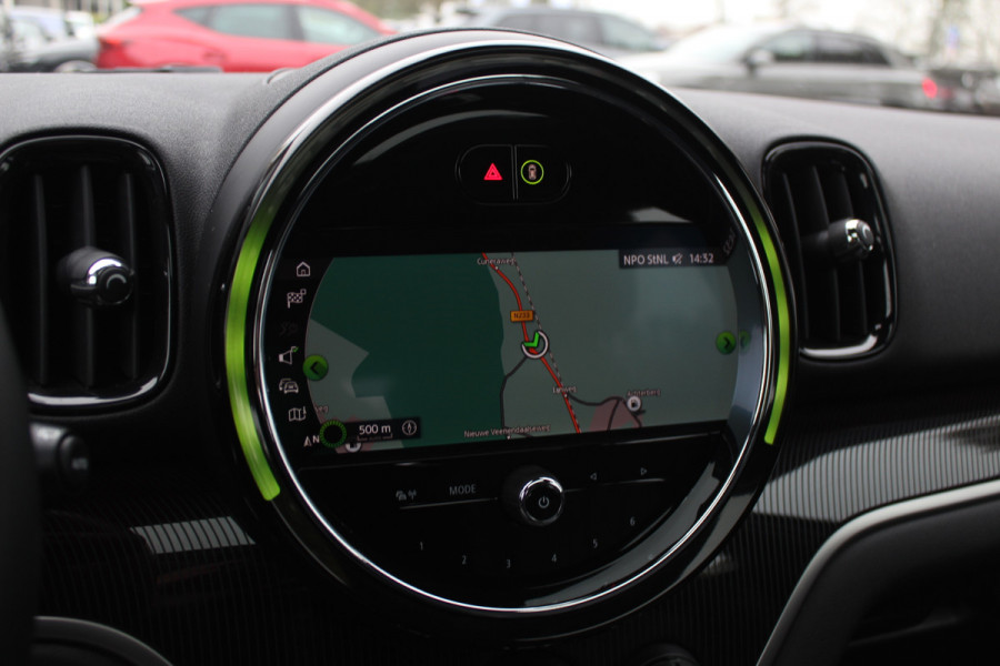 MINI Countryman 2.0 Cooper S Hammersmith / Panoramadak / Leder / Keyless / 19'' / Navigatie / Virtual Cockpit / DAB / Cruise Control