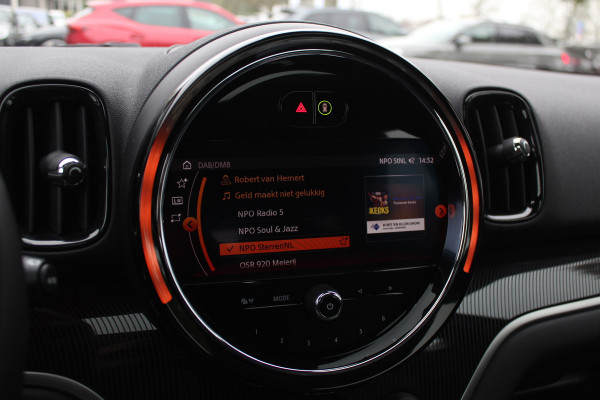 MINI Countryman 2.0 Cooper S Hammersmith / Panoramadak / Leder / Keyless / 19'' / Navigatie / Virtual Cockpit / DAB / Cruise Control