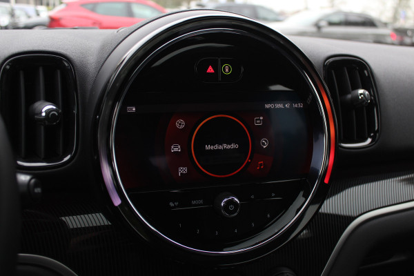 MINI Countryman 2.0 Cooper S Hammersmith / Panoramadak / Leder / Keyless / 19'' / Navigatie / Virtual Cockpit / DAB / Cruise Control