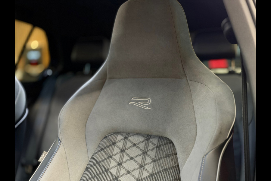 Volkswagen Golf 1.5 eTSI 3X R-Line PANO|HARMAN KARDON|IQ LIGHTS|KEYLESS|DEALER ONDERHOUDEN|NIGHTPAKKET|SFEERVERLICHTING|2024|VOL!