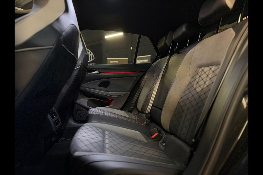 Volkswagen Golf 1.5 eTSI 3X R-Line PANO|HARMAN KARDON|IQ LIGHTS|KEYLESS|DEALER ONDERHOUDEN|NIGHTPAKKET|SFEERVERLICHTING|2024|VOL!