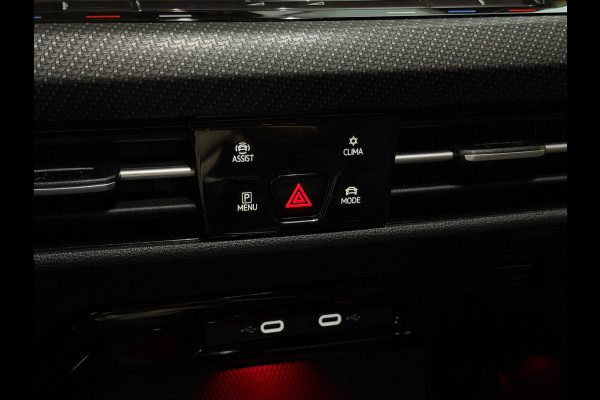 Volkswagen Golf 1.5 eTSI 3X R-Line PANO|HARMAN KARDON|IQ LIGHTS|KEYLESS|DEALER ONDERHOUDEN|NIGHTPAKKET|SFEERVERLICHTING|2024|VOL!