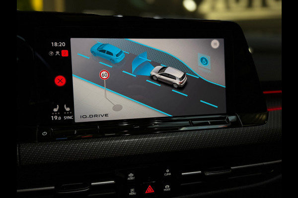 Volkswagen Golf 1.5 eTSI 3X R-Line PANO|HARMAN KARDON|IQ LIGHTS|KEYLESS|DEALER ONDERHOUDEN|NIGHTPAKKET|SFEERVERLICHTING|2024|VOL!