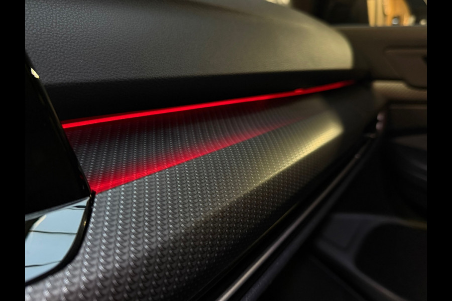 Volkswagen Golf 1.5 eTSI 3X R-Line PANO|HARMAN KARDON|IQ LIGHTS|KEYLESS|DEALER ONDERHOUDEN|NIGHTPAKKET|SFEERVERLICHTING|2024|VOL!