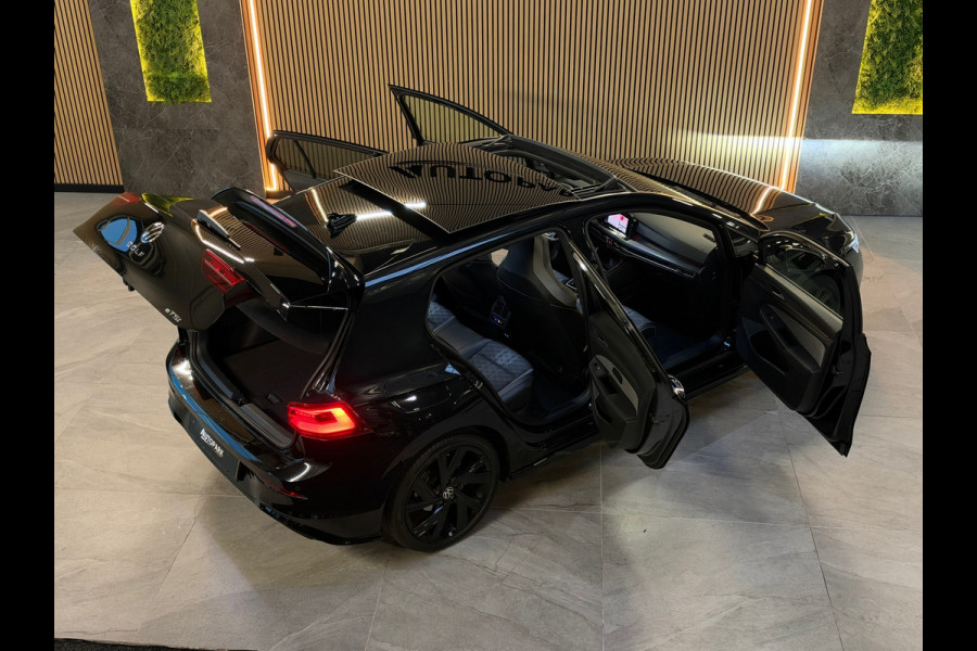 Volkswagen Golf 1.5 eTSI 3X R-Line PANO|HARMAN KARDON|IQ LIGHTS|KEYLESS|DEALER ONDERHOUDEN|NIGHTPAKKET|SFEERVERLICHTING|2024|VOL!