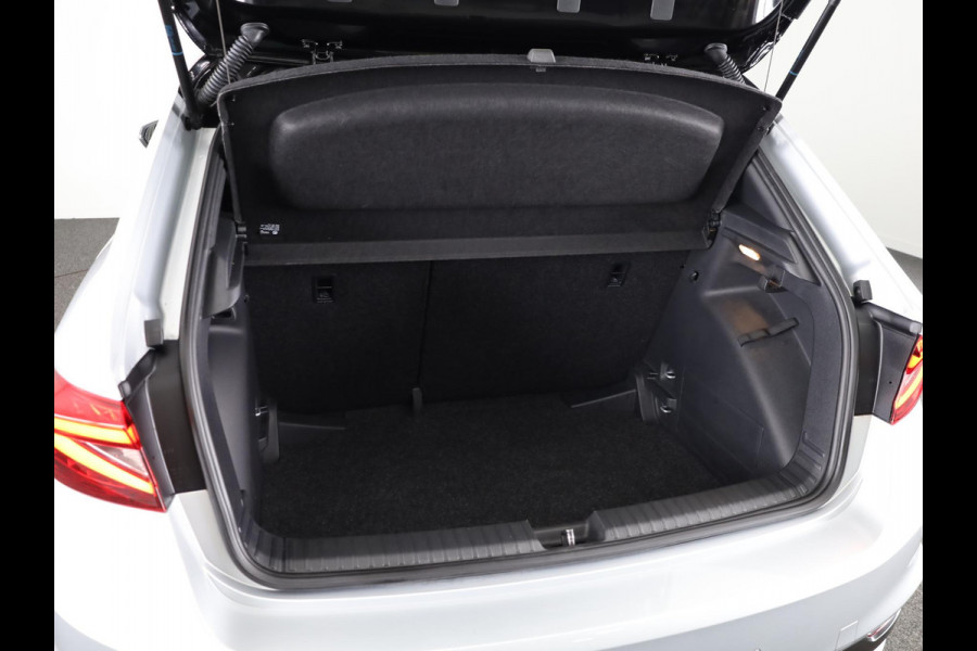 Škoda Fabia 1.0 TSI Monte Carlo 95 pk | Navigatie via App | Parkeersensoren | Achteruitrijcamera | Cruise control | Stoelverwarming | LED koplampen | Keyless | Apple carplay / Android auto |