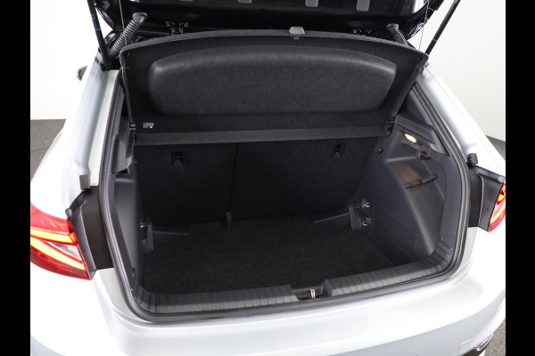 Škoda Fabia 1.0 TSI Monte Carlo 95 pk | Navigatie via App | Parkeersensoren | Achteruitrijcamera | Cruise control | Stoelverwarming | LED koplampen | Keyless | Apple carplay / Android auto |