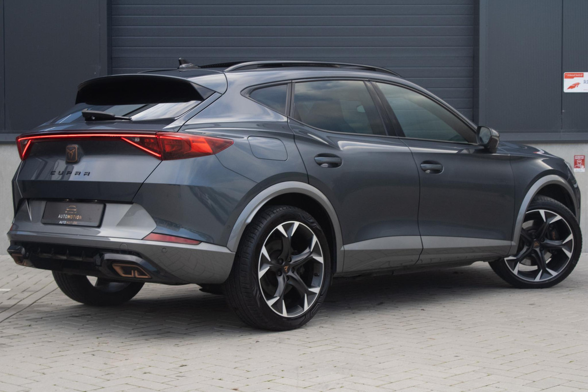 CUPRA Formentor 1.4 e-Hybrid VZ Copper Edition PANO 360 Camera Keyless Stoelverwarming ACC