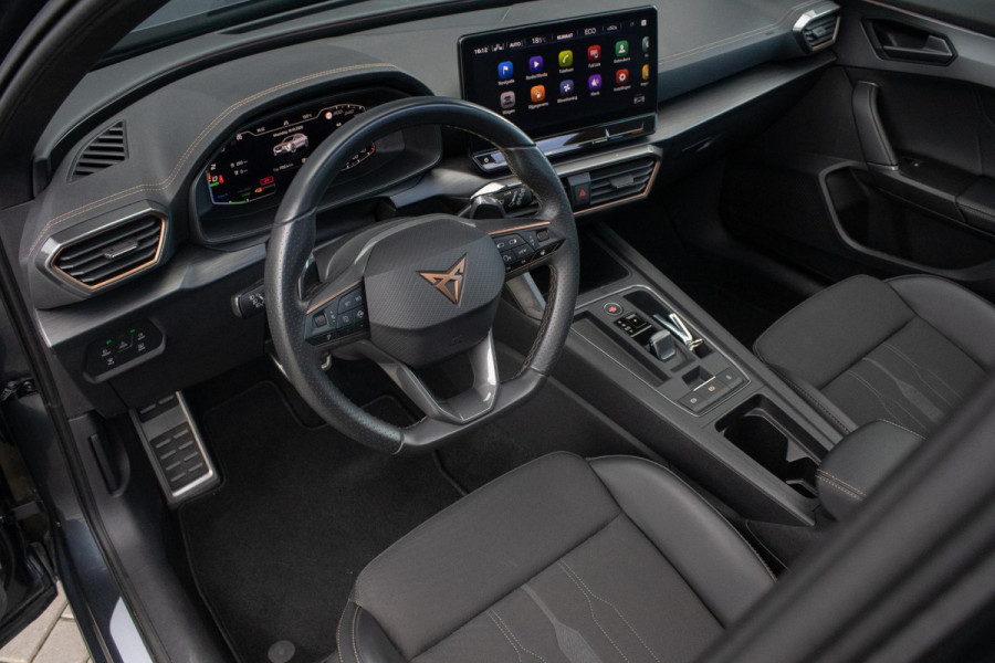 CUPRA Formentor 1.4 e-Hybrid VZ Copper Edition PANO 360 Camera Keyless Stoelverwarming ACC