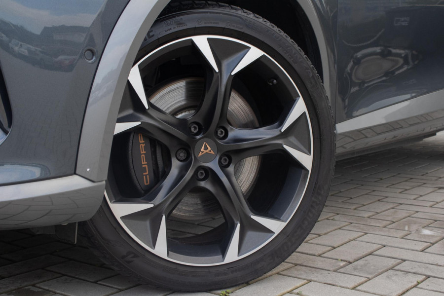 CUPRA Formentor 1.4 e-Hybrid VZ Copper Edition PANO 360 Camera Keyless Stoelverwarming ACC