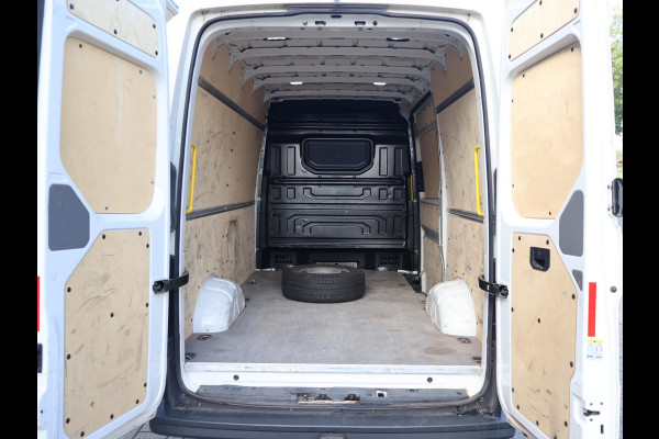 Volkswagen Crafter 35 2.0 TDI 177 PK 4MOTION 4X4 AUT. L3H3 + LED | 3500 KG TREKHAAK | CLIMATE | CAMERA | CARPLAY