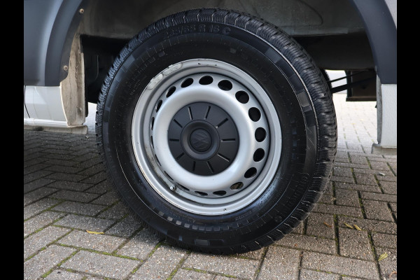 Volkswagen Crafter 35 2.0 TDI 177 PK 4MOTION 4X4 AUT. L3H3 + LED | 3500 KG TREKHAAK | CLIMATE | CAMERA | CARPLAY