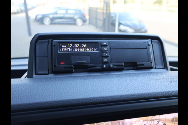 Volkswagen Crafter 35 2.0 TDI 177 PK 4MOTION 4X4 AUT. L3H3 + LED | 3500 KG TREKHAAK | CLIMATE | CAMERA | CARPLAY